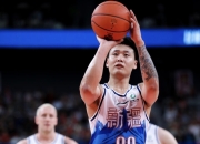 雷火竞技-冲浪总决赛焦点战：北城迅豹队淘汰对手江南巨龙队，外线火力全开。黑马成最大惊喜的简单介绍