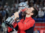 雷火竞技- 德约科维奇在日本队比赛中出色发挥，持续失利引发热议！观众掌声雷动